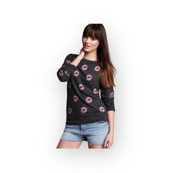 HTF: new Wildfox Couture ᪥ Covered in Kisses ᪥ Lips Roadtrip BBJ ᪥ Dirty Black - Picture 15 of 16